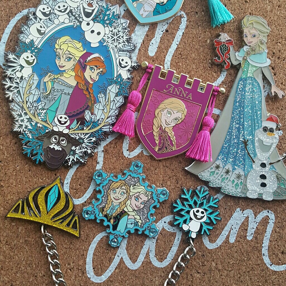 Disney pins